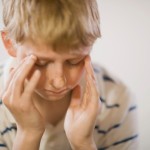 Braccialetto elastico per curare la nausea da emicrania